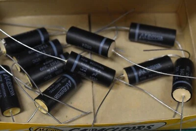 Lote de 10 condensadores de tono de audio Aerovox (AVX) .22 uF 200 Vdc NOS NUEVO EN CAJA V161-399 Foto 1 de 4
