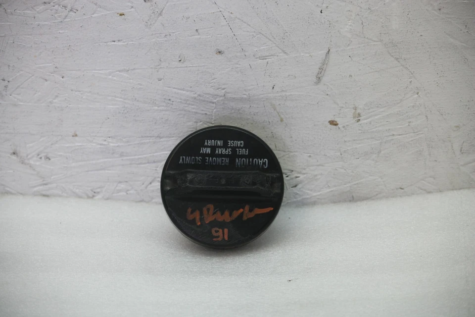 1991 Toyota 4Runner Fuel Gas Cap #E-101K - Image 1 of 4