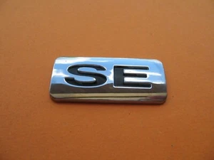 FORD SE SIDE EMBLEM LOGO BADGE SIGN SYMBOL USED OEM A7752 - Picture 1 of 2