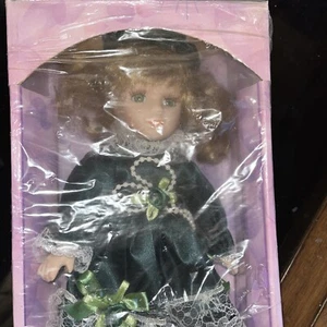 irish porcelain doll - Picture 1 of 7