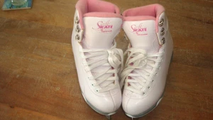 Jackson Ultima SoftSkate Eiskunstlauf Schlittschuh Mädchen Größe 3 "NEAR MINT" - Bild 1 von 11