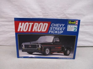 Revell Hot Rod Chevy Street Pickup 1/25 - Bild 1 von 5
