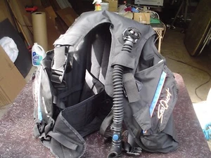 Sea Quest Spectrum 3 Model 2313 Size ML SCUBA Buoyancy Compensator BC - Picture 1 of 7