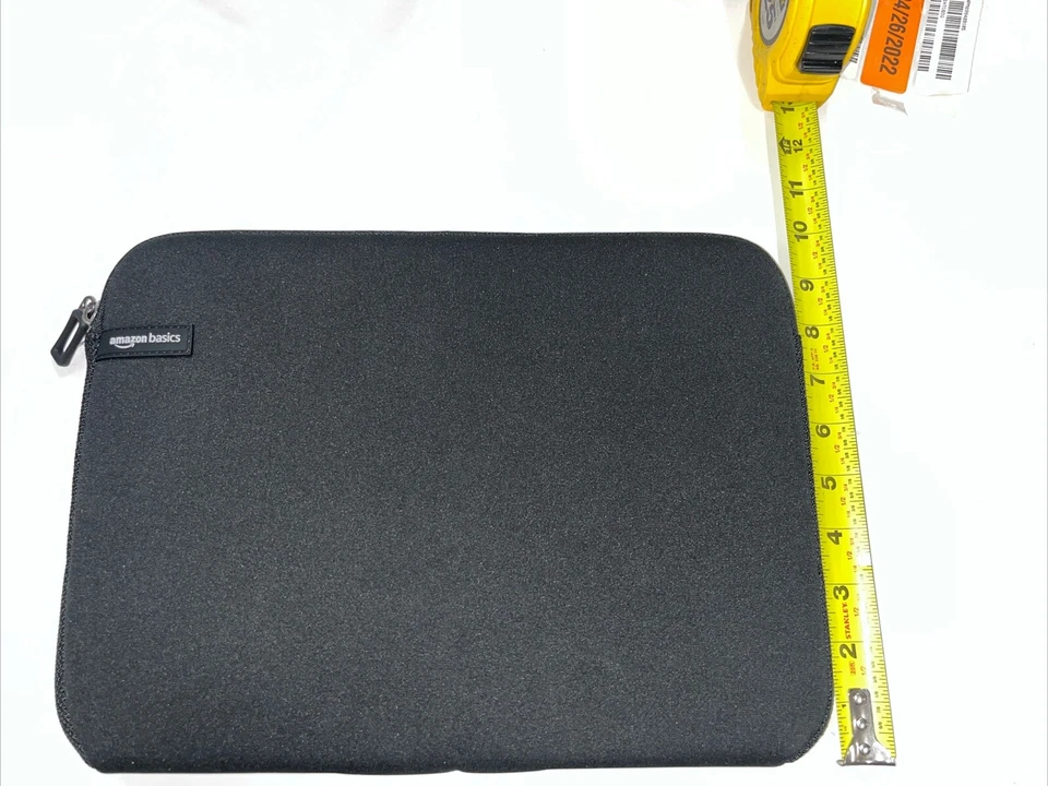 Funda para portátil Amazon Basics 13,3" acolchada para portátil Foto 1 de 3
