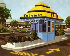 1970s FOTOMAT Drive Through Photo (232-P) - Picture 1 of 1