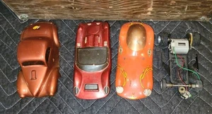Slot car Gar-Vic Willys 1/24 vintage testata funzionante telaio 2 corpi extra - Foto 1 di 16