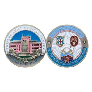 MONEDA DE DESAFÍO DE 2" CENTRO MÉDICO TRIPLE HONOLULU HAWAII REAL HAWAIANO HOTEL - Imagen 1 de 2