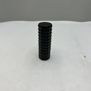 NEW - Kat Von D - Studded Kiss - Creme Lipstick - Plan 9 - 0.12 Oz - Picture 1 of 4