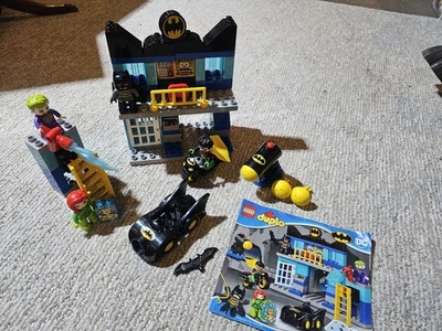 LEGO DUPLO Full Set 10842 Batcave Challenge Batman Poison Ivy Joker Batmobile - Image 1 of 3
