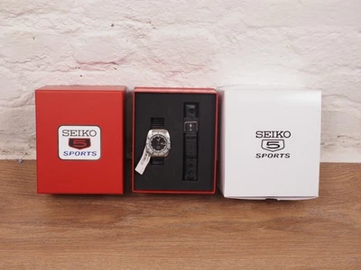 Seiko 5 Sports ‘Pepper Black’ 1968 Recreation Limited Edition SRPL05K1, Full Set - Image 1 of 4