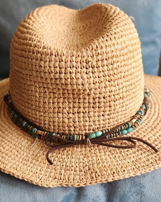 Kooringal женщин сафари поля Бора Бора бисером Рафия пляж солома Fedora шляпа б/у в отличном состоянии - Изображение 1 из 4