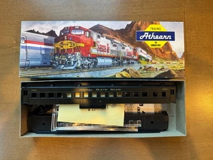 Athearn 2434 Std Coach #77 Cler Roof HO Nickel Plate Road Personenwagen - Bild 1 von 3