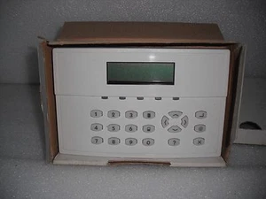 Siemens Vanderbilt VDS SAK51 LCD and Keypad - Picture 1 of 3