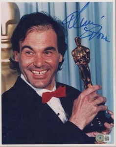 OLIVER STONE OSCAR SIEGER SIGNED HANDSIGNIERT 8X10 FOTO BECKETT BK57071 - Bild 1 von 2