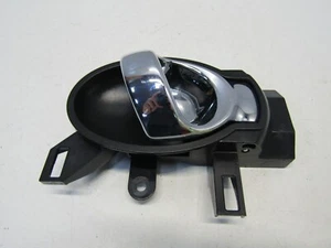 NISSAN JUKE 2010-14 OFFSIDE DRIVER RIGHT FRONT INTERIOR DOOR HANDLE #0026 - Picture 1 of 9