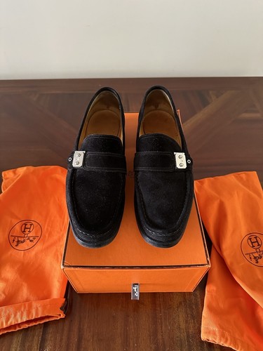 HERMÈS Mocassini Hermes in pelle scamosciata nera H cinturino monaco H $1500 US 9 5 UK 8 5 EU 42 5 scarpa