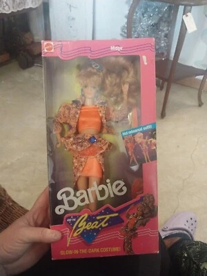 Muñeca Barbie & The Beat Midge 1989 con traje que brilla en la oscuridad en caja original Foto 1 de 4