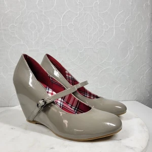 Aldo Womens Mary Jane Wedge EU 39 US 9 Gray Patent Leather Cross Strap Heel  - Picture 1 of 12