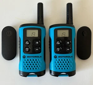 Motorola Talkabout T100TP - Two Way Radio, 22 Channel Walkie Talkie Lot Of 2 - Zdjęcie 1 z 17
