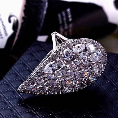 Anillo largo grande audaz enchapado en oro blanco de 18k diamante simulado joyería regalo para mujer” Foto 1 de 4