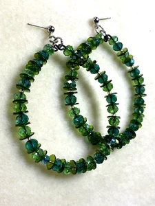 Green beaded dangling with stud earrings oval Hoops handmade - Picture 1 of 7