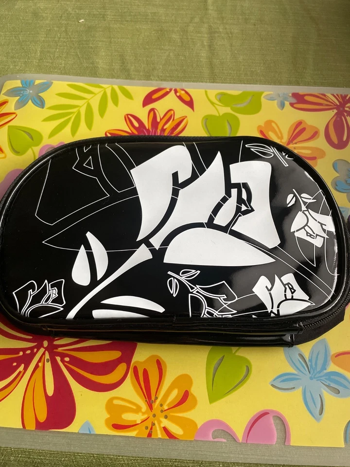 Lancome NEGRO con Rosa Blanca Maquillaje Bolsa de Viaje Estuche de Tren Foto 1 de 1