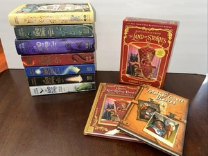 Lot Of 9 - The Land of Stories Mix Hard/Paperback Books Set Series Chris Colfer - Foto 1 di 16