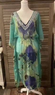 Vestido Cynthia Rowell Caftán Transparente Lentejuelas Cuello en V Transparente Foto 1 de 4