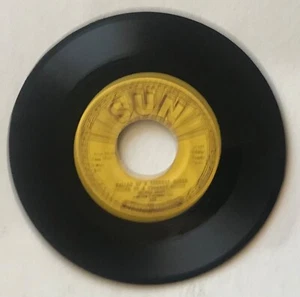 Johnny Cash - Ballad Of A Teenage Queen / Big River - 1957 - Sun Records 45RPM - Picture 1 of 2
