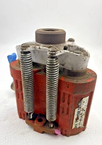 RT302 SPX Power Team enerpac porta power jack, 30 Ton, 2-1/2" Stroke Tested - Picture 1 of 7