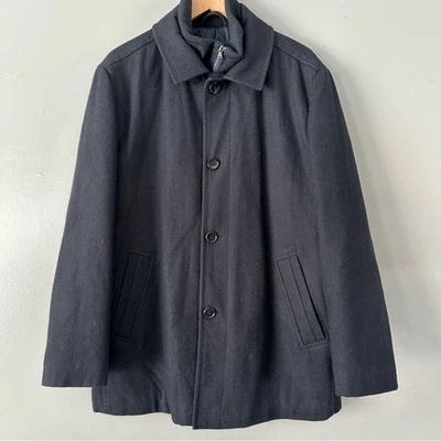 Abrigo Towne by London Mezcla de Lana Niebla Acolchado Cremallera y Abotonado | Azul Marino GRANDE Foto 1 de 4