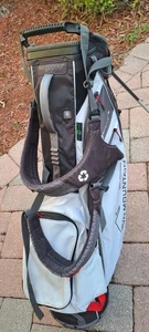 Golf Standbag SUN MOUNTAIN Repreve Eco-lite 4 Div schwarz grau Schultergurt  - Bild 1 von 9