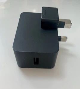 Microsoft Model 1624 Universal USB Fused Travel Charger Head Plug UK Standard - Picture 1 of 8