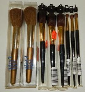 NOS Lot of Maybelline & Wet 'n' Wild Makeup Cosmetic Brushes MIP - Picture 1 of 1