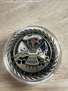 US Army " Army Strong " Honor, Integrity, Courage " Challenge Coin - Cased - Bild 1 von 5