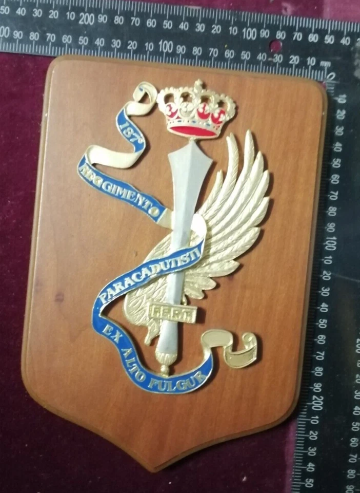 CREST FOLGORE 187° REGGIMENTO PARACADUTISTI RARITÀ - Immagine 1 di 1