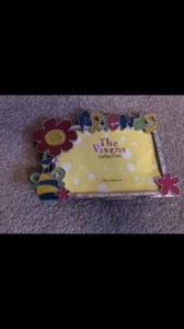 friends photo frame no glass in it - Picture 1 of 1