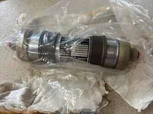 Parker Hannifin Accumulator Aircraft Hydraulic 3000 P. S. I - Picture 1 of 9