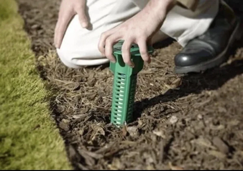 Juego de 10 estaciones de cebo trampa para matar termitas en tierra artículo nuevo. Sentri con Foto 1 de 3