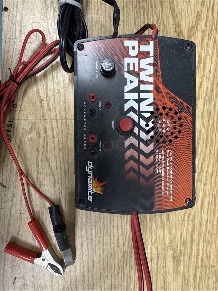 Dynamite Twin Peak RC Charger - Image 1 of 1