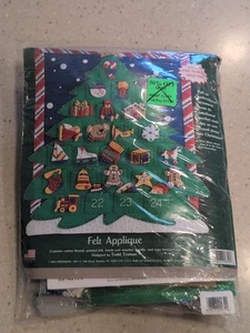 Dimensions Feltworks Applique Kit 8134 Santa's Toys Countdown Advent Calendar - Picture 1 of 2