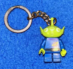 Disney Pixar Toy Story Space Alien LEGO Minifigure Minifig Keychain 852950 - Picture 1 of 9