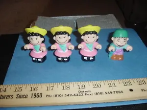 VINTAGE 4 LUCY LINUS PEANUTS FIGURES TOY LOT 1952 1966 CHILDHOOD MEMORIES DECOR  - Picture 1 of 3