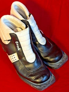 Trak Langlauf Nordic Leder Skischuhe Größe EU 39 US 8,5 (Damen) - Bild 1 von 4