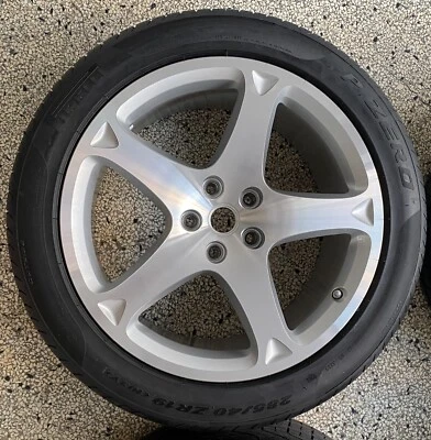 Ferrari California 10J x 19" Felge Alu-Komplettrad neuer Reifen 285/40 ZR 19  - Bild 1 von 4