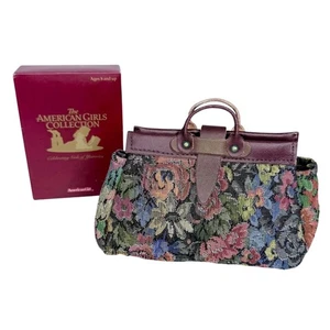 American Girl Kirsten Alfombra Bolso Alfombra Cartera Viaje Muñeca Cartera Tapiz Floral - Imagen 1 de 7