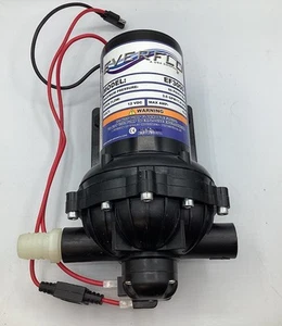 Bomba pulverizadora EverFlo EF3000 12vdc 3 gpm @ 60 psi usada en excelente estado barco marino - Imagen 1 de 9