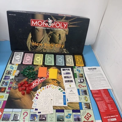 Vintage Monopoly: New York City Edition board game - 1998 ~ Twin Towers ~ - Image 1 of 4