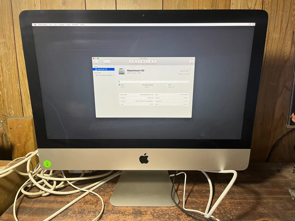 Apple 21.5" iMac Intel Core i5 (1.4GHz) 8GB Memory 500GB Hard Drive MF883LL/A - Image 1 of 2