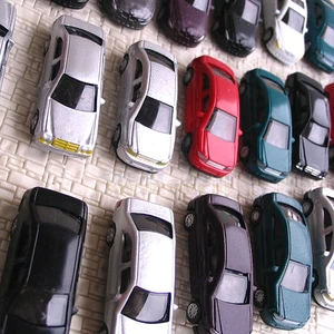 50 pcs Scale 1/100 well painted Model Cars a little smaller but fit HO layouts - Picture 1 of 1